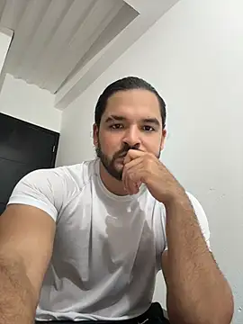 Efren_Fernandez: διαδικτυακό σόου στην κάμερα