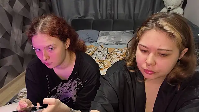 Show Webcam de LunarCouple_