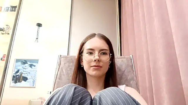BrawAlly webcam show
