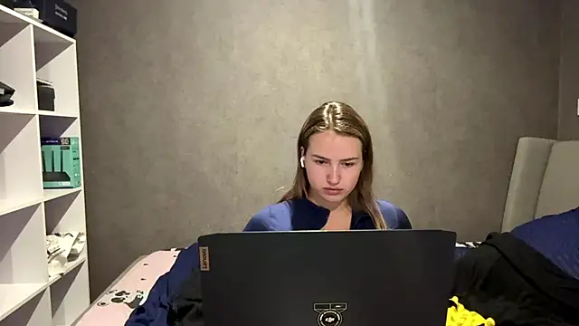 Four_Our – Live XXX-chat