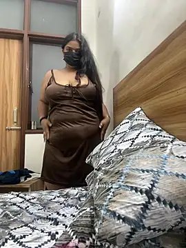 thikkdesidoll 现场XXX聊天
