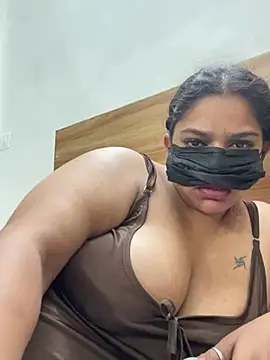 thikkdesidoll Adlı Modelin Canlı XXX Sohbeti