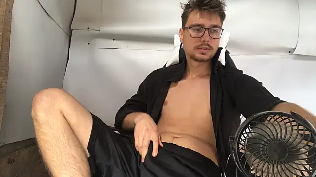 Show de HotGentleman_3003 na webcam