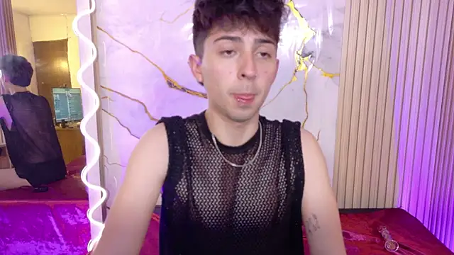 Show modela zane_tay na web-kameri