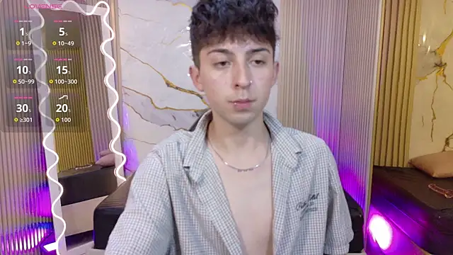 Show modela zane_tay na web-kameri