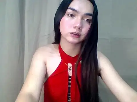 EtherealRae Show in webcam