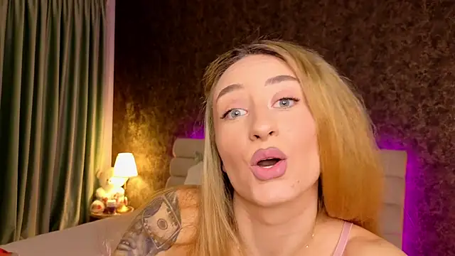 ChloeBelleX Live XXX-Chat