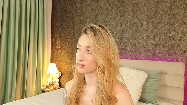 ChloeBelleXのライブXXXチャット