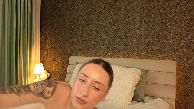 ChloeBelleX Live XXX-Chat
