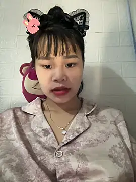 Bemi3_sexyy Show Webcam