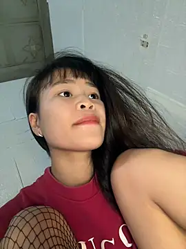 Bemi3_sexyy Show Webcam