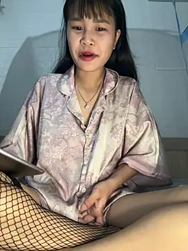 Bemi3_sexyy Show Webcam