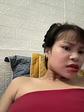 Bemi3_sexyy Show Webcam
