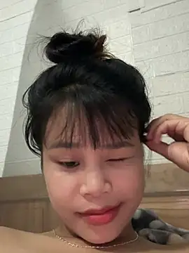 Bemi3_sexyy Show Webcam