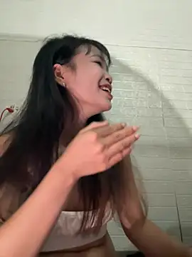 Bemi3_sexyy Show Webcam