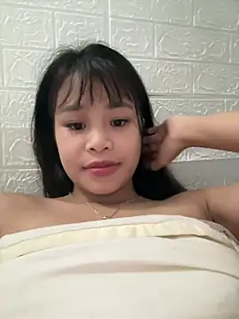 Bemi3_sexyy Show Webcam