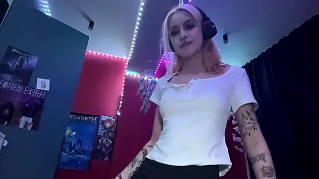 MistiPara's Webcam Show