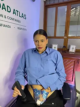 KateRousee's Live XXX Chat