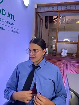 Chat +18 de KateRousee ao vivo
