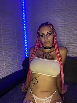 XXX chat uživo modela Dolly-Delicious