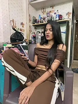 Show modela ToFabForYou na web-kameri