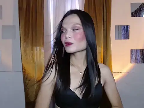 הופעת וובקאם של angelfoxxxxx