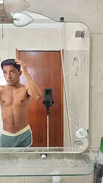 natzuki2 Show in webcam
