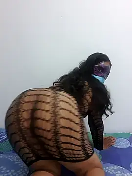 SerenaVale's Webcam Show