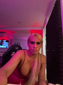 TsdomCatalinabdsm Show Webcam