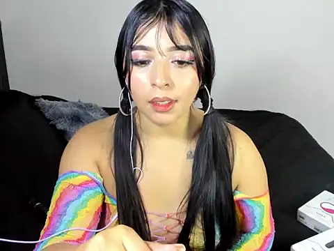 Conie_Squirtt's Live XXX Chat