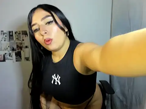 Živý XXX chat Conie_Squirtt