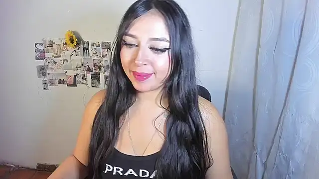 Chat +18 de Conie_Squirtt ao vivo