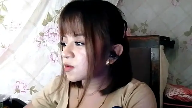 JulianeOstorga Pertunjukan Webcam