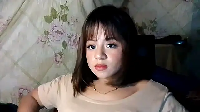 JulianeOstorga Pertunjukan Webcam