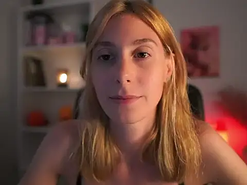 RachelMoore18 webkamerás műsora