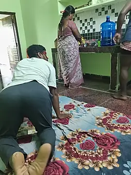Hotviyaja-sexy's Webcam Show