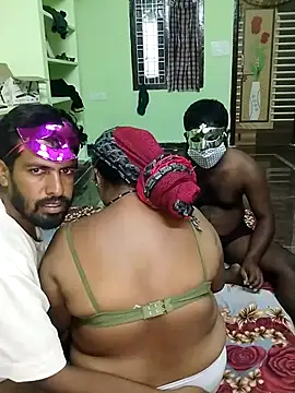 Show modela Hotviyaja-sexy na web-kameri