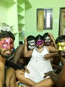 Hotviyaja-sexy's Webcam Show
