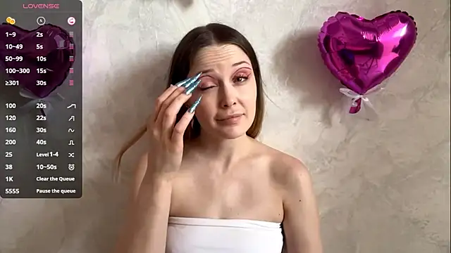 MarryFerarri webcam show