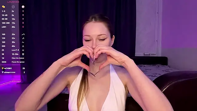 MarryFerarri's Live XXX Chat
