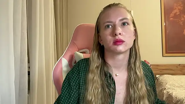 DarimBlondie XXX чат на живо