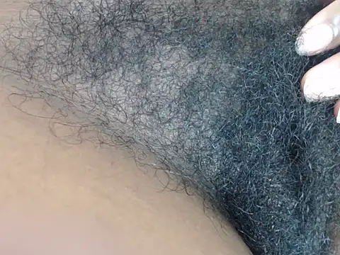 Nellybbx3 Show in webcam
