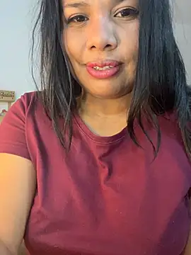 Rashell1_Queen's Live XXX Chat