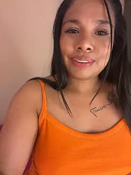 Rashell1_Queen Chat XXX in diretta