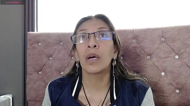 sami29_'s Live XXX Chat
