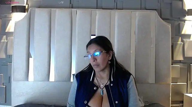 sami29_'s Webcam Show