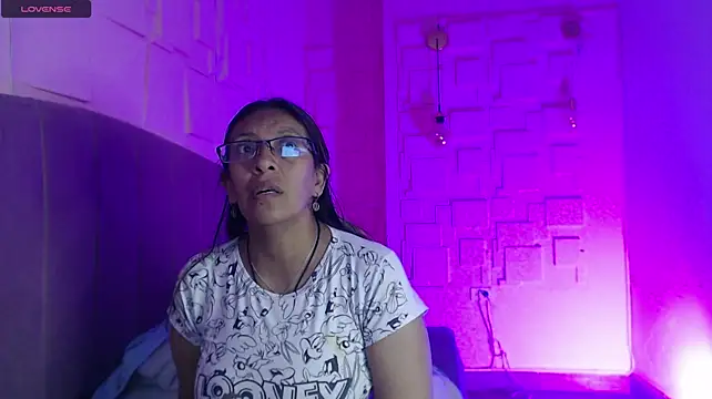 sami29_'s Webcam Show