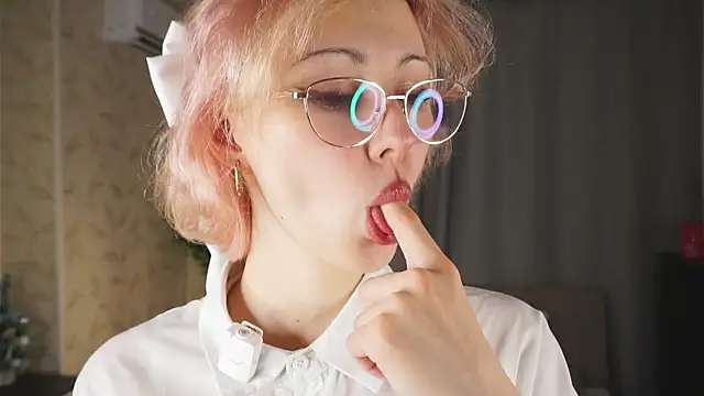 ErmelindaRottner webcam show