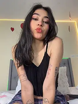LunaBloon's Live XXX Chat