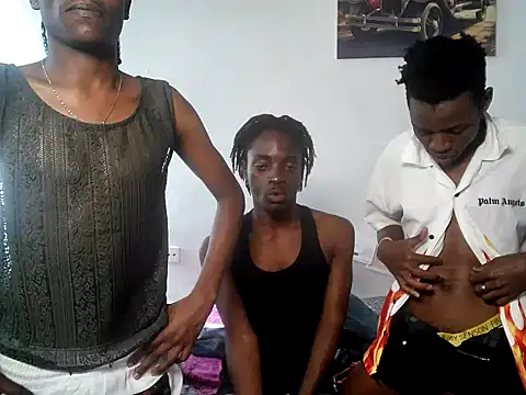 threemanias Webcam show